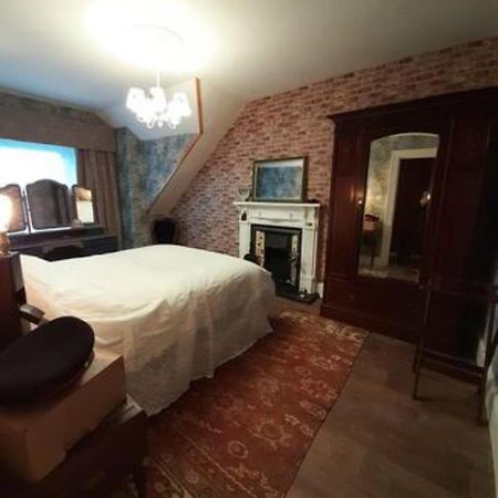 The Attic Apartment At Number 54 伊尔弗勒科姆 外观 照片